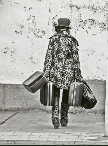 Bette Franke  L’Officiel Dutch September 2010 photographer Giulia Noni 